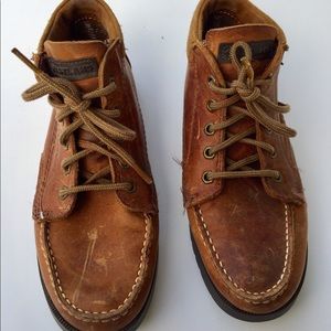 Eastland leather brown ankle shoes size 9